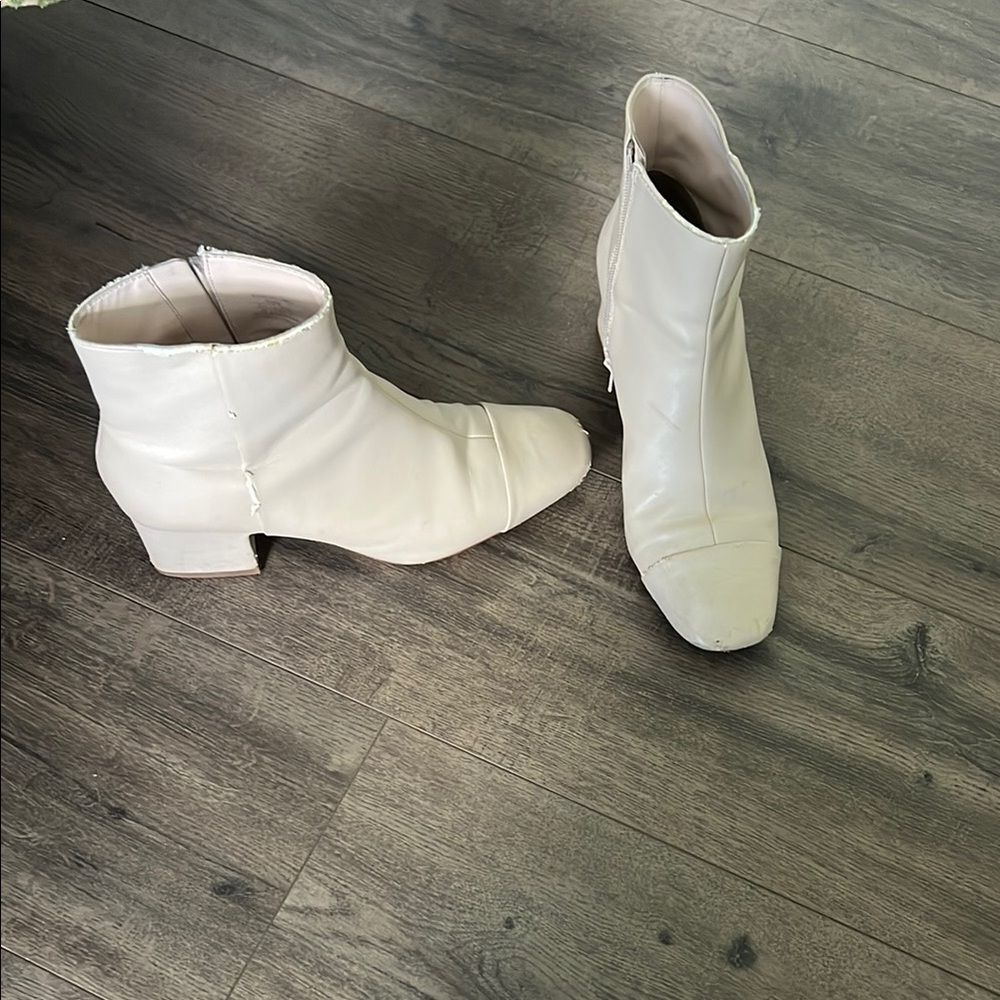 Women's White Ankle Boots - Picture 1 of 1